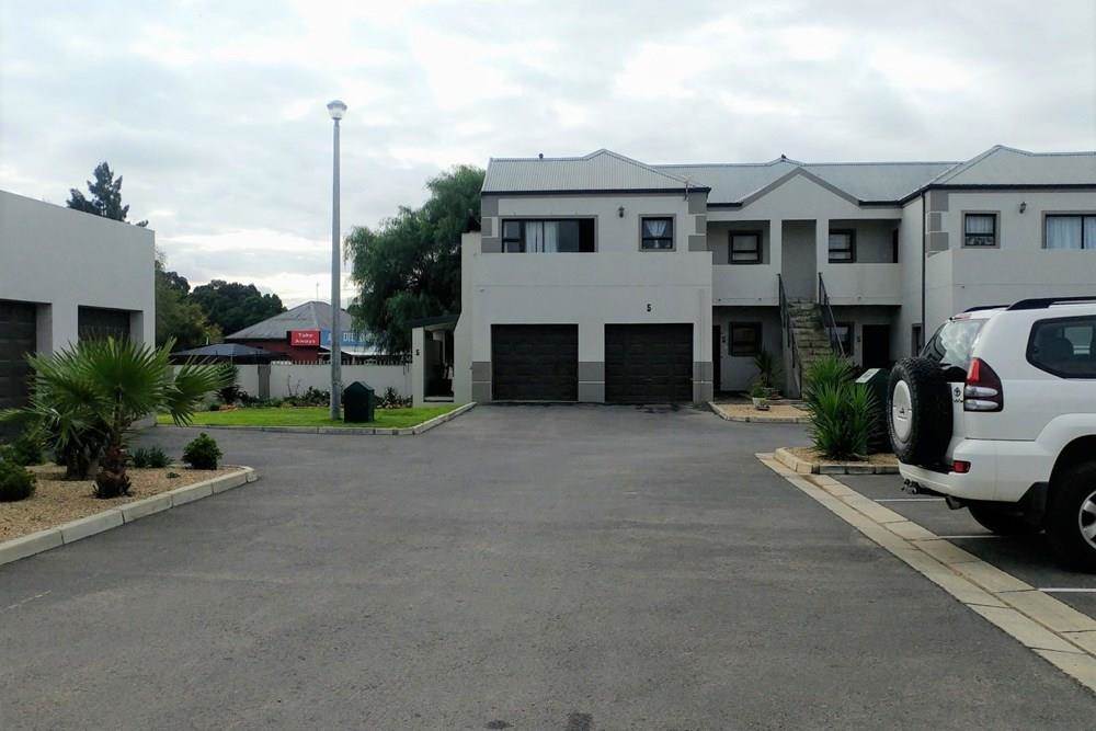 2 Bed Apartment for sale in Moorreesburg T4194751 Private Property