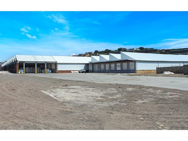 Commercial space in Mobeni