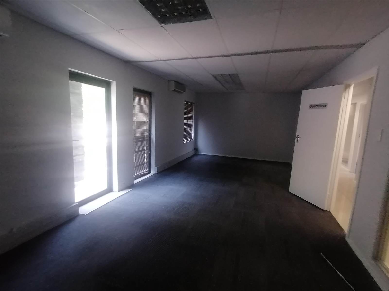 180  m² Commercial space in Randpark Ridge photo number 18