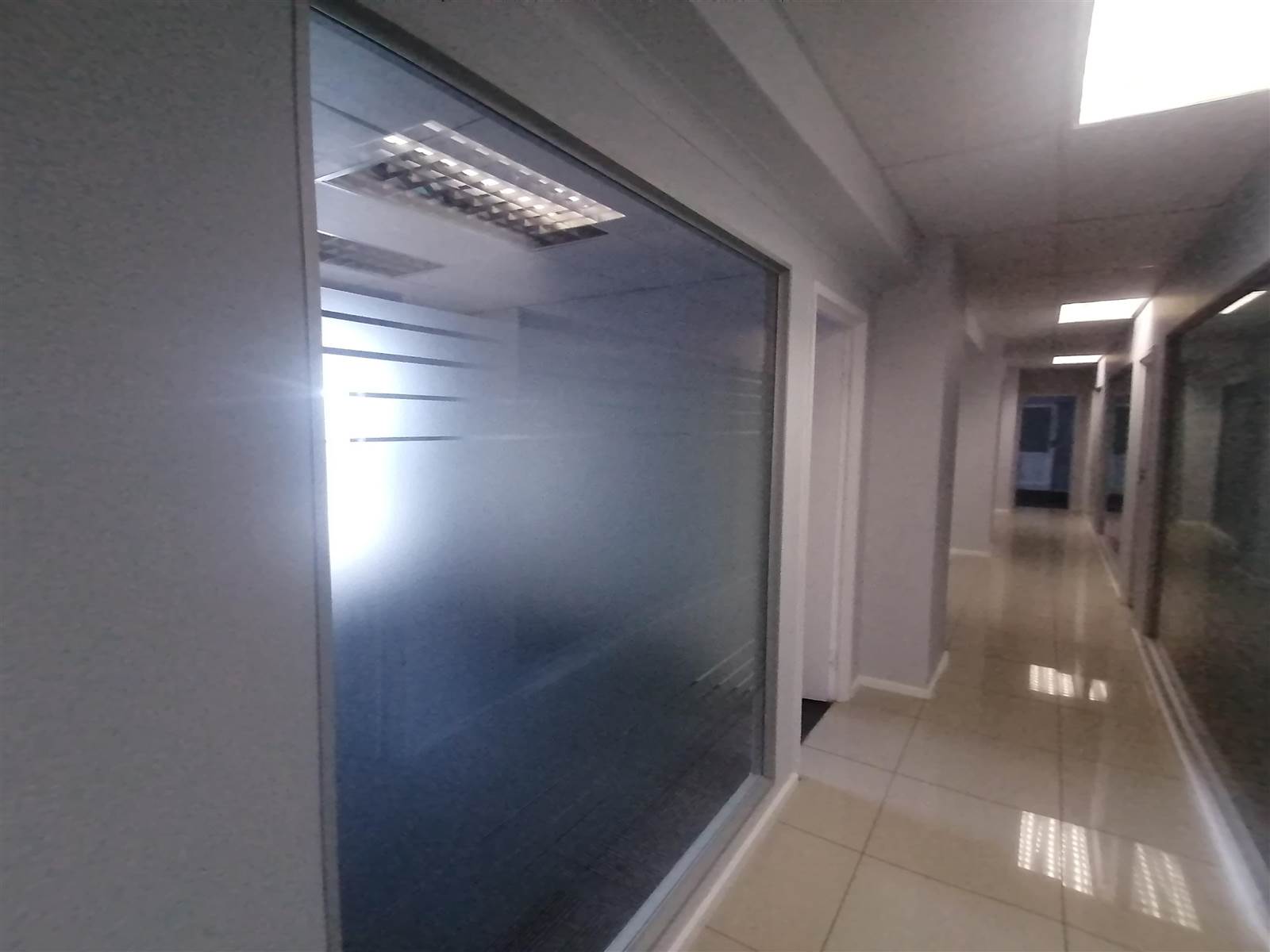 180  m² Commercial space in Randpark Ridge photo number 24