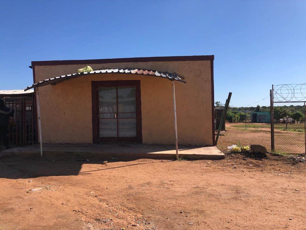 2 Bed House in Soshanguve photo number 4