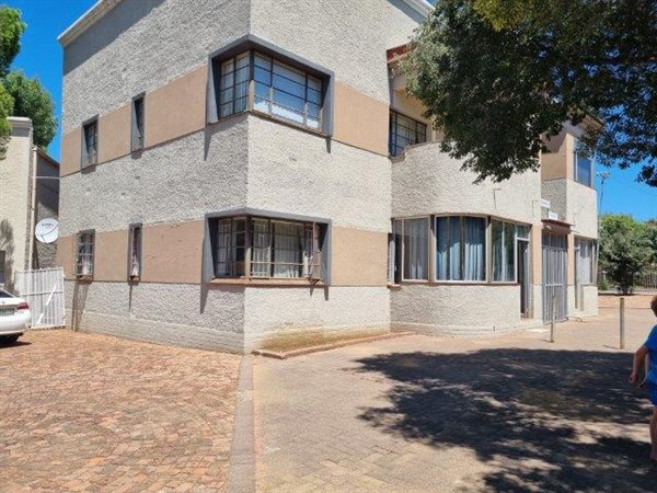 516  m² Commercial space in Bloemfontein