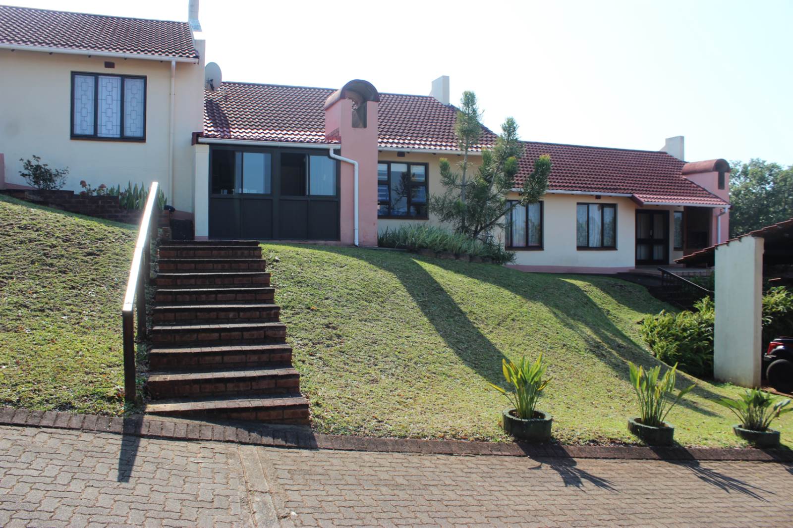 2 Bed Townhouse in Leisure Bay photo number 1
