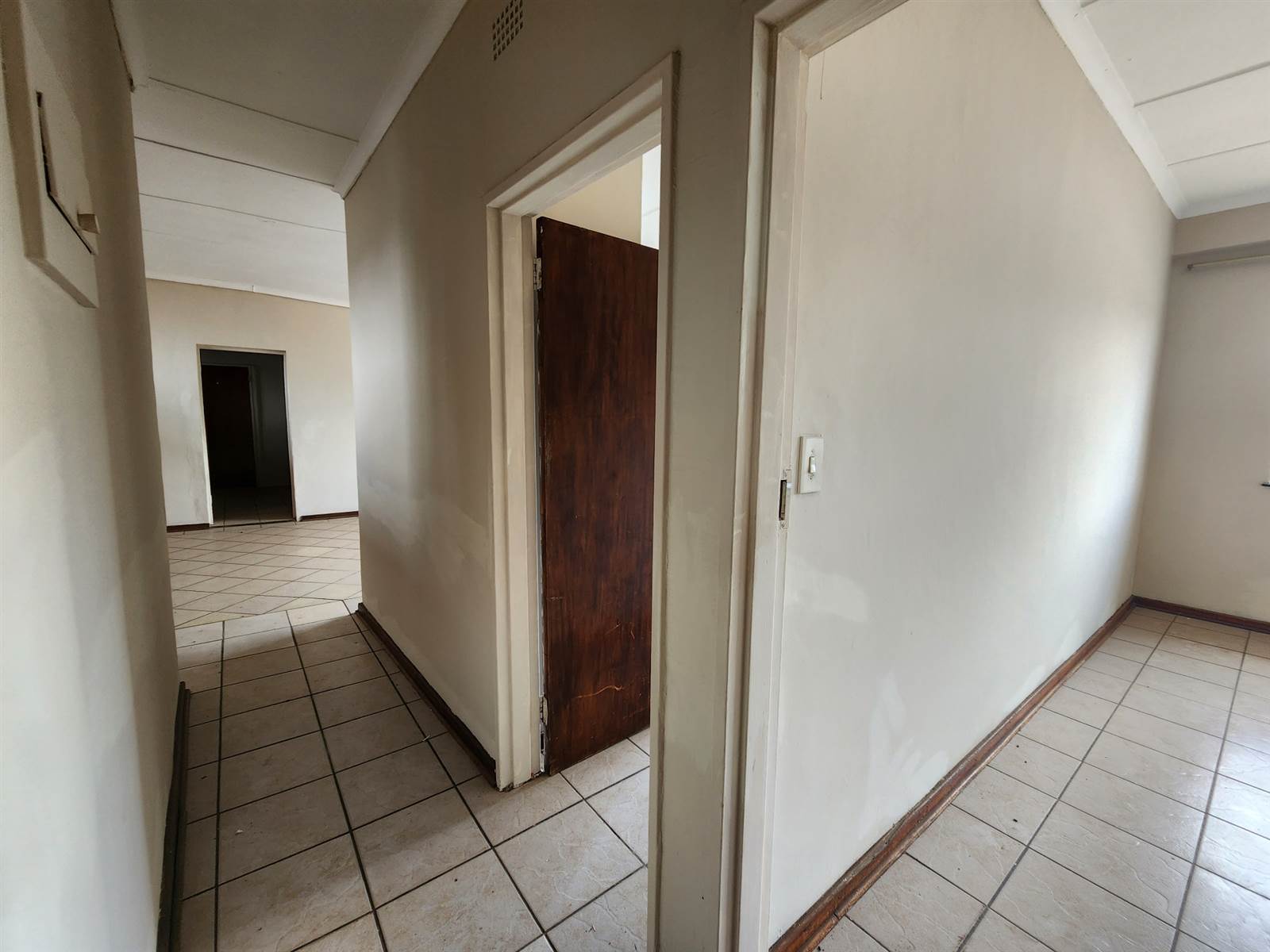 3 Bed Apartment in Louis Trichardt photo number 10