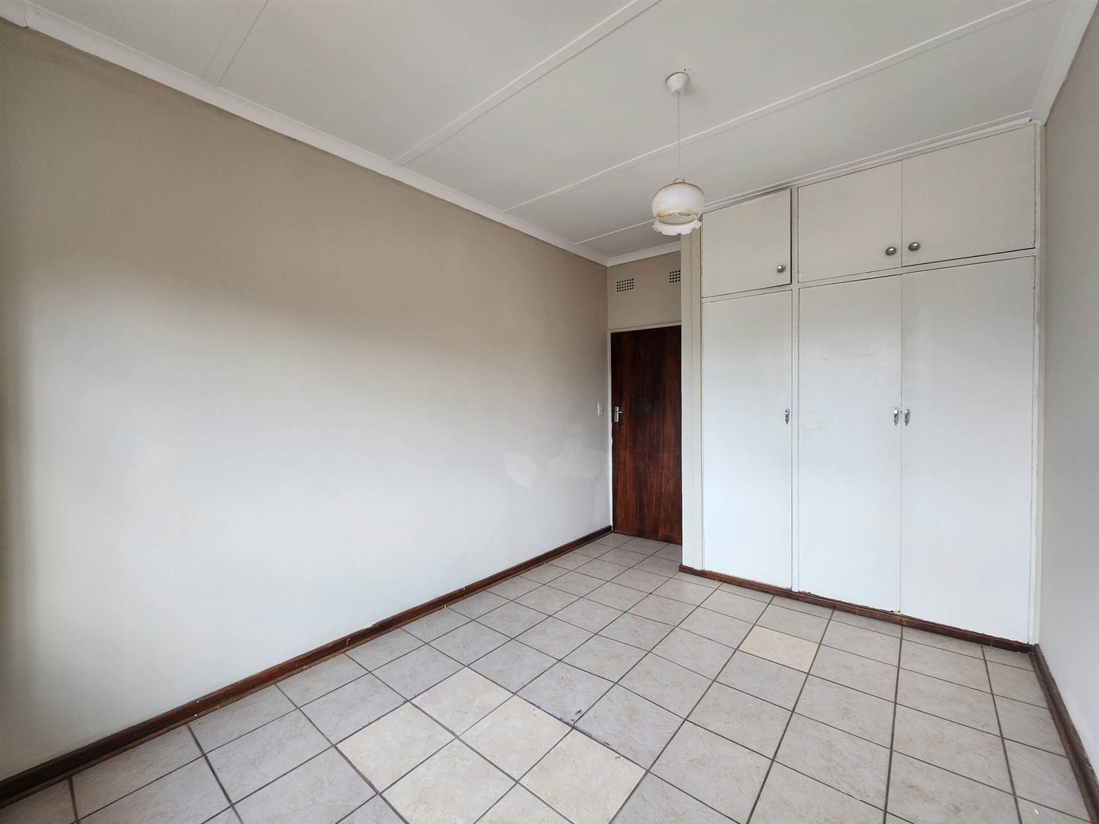 3 Bed Apartment in Louis Trichardt photo number 13