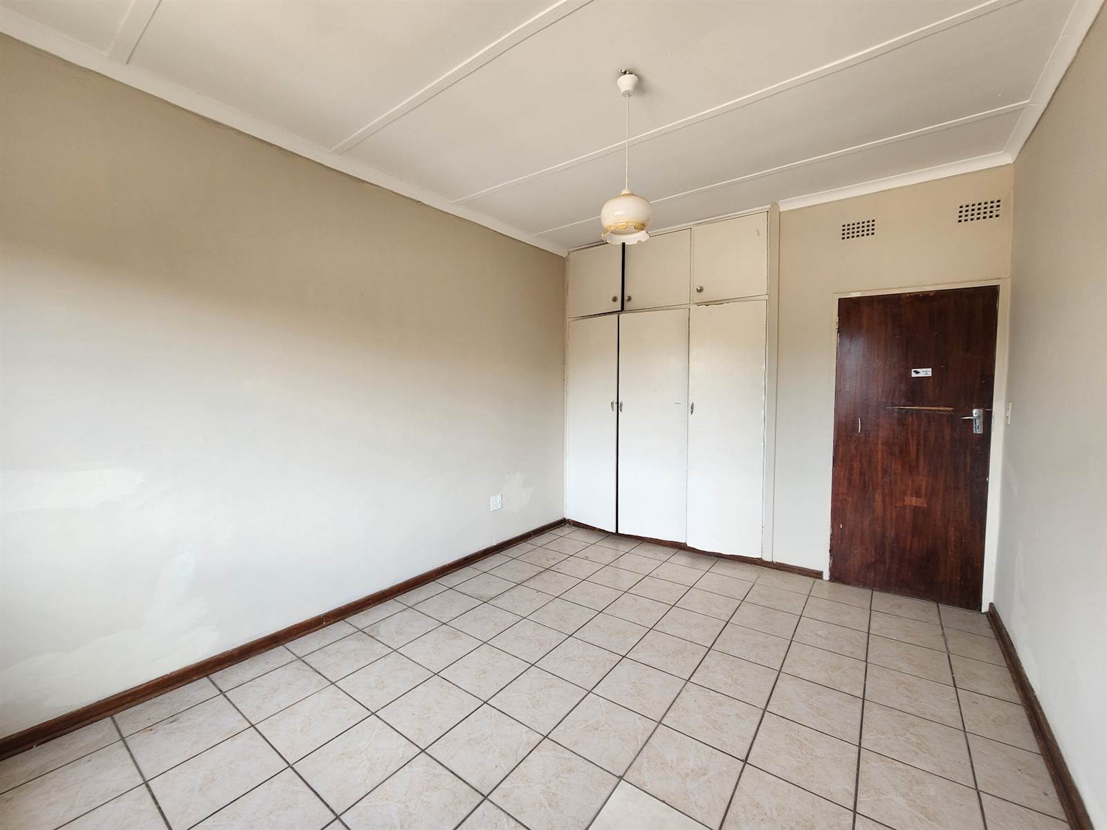 3 Bed Apartment in Louis Trichardt photo number 15