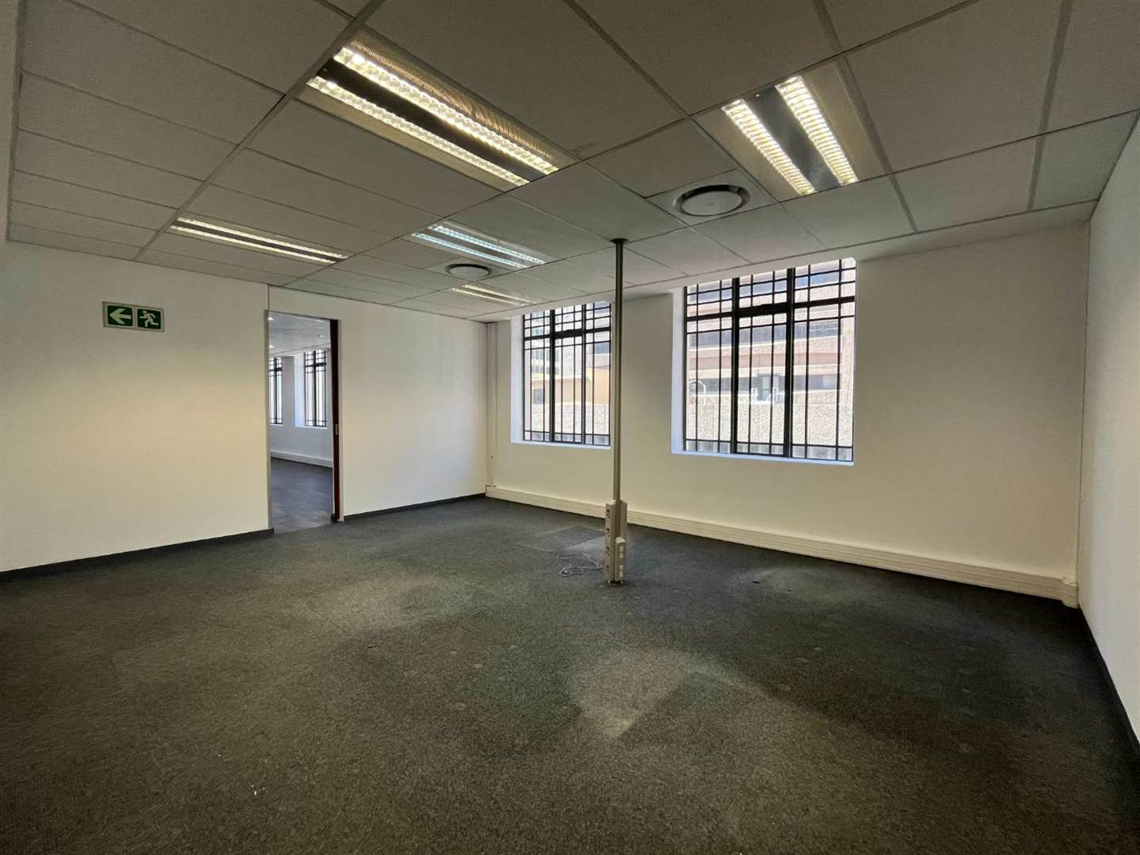 340  m² Office Space in Cape Town City Centre photo number 8