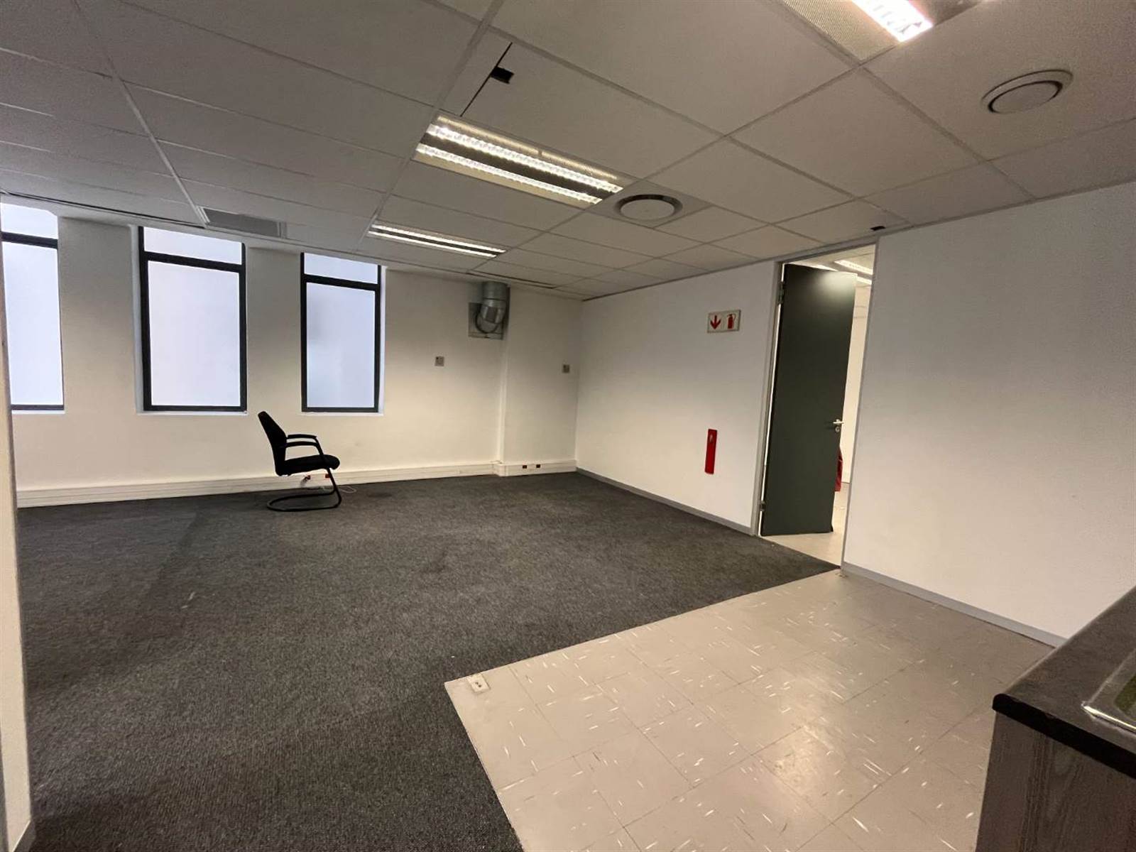 340  m² Office Space in Cape Town City Centre photo number 23
