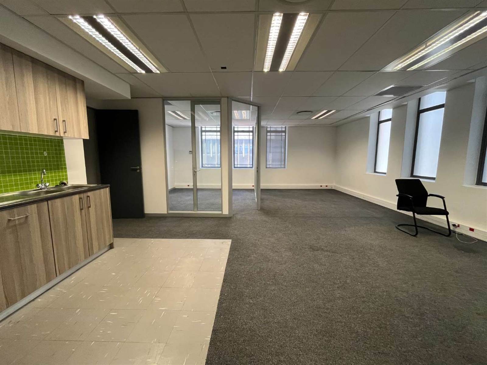 340  m² Office Space in Cape Town City Centre photo number 28