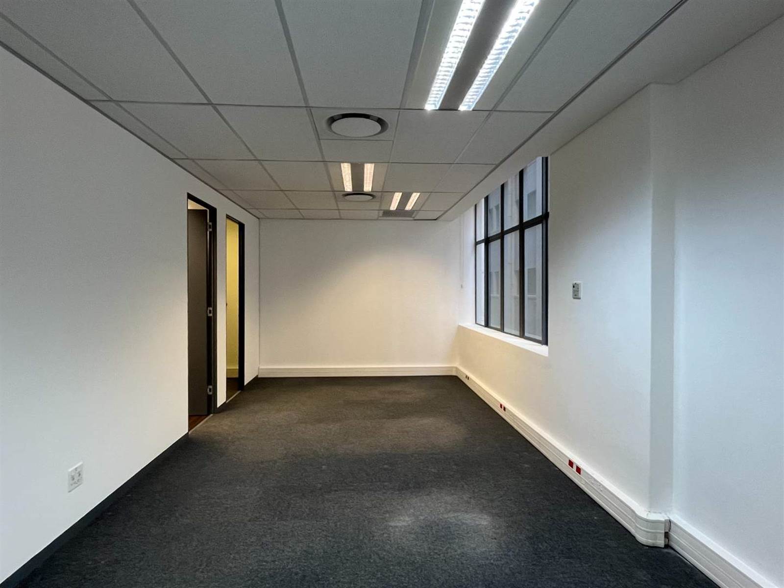 340  m² Office Space in Cape Town City Centre photo number 15