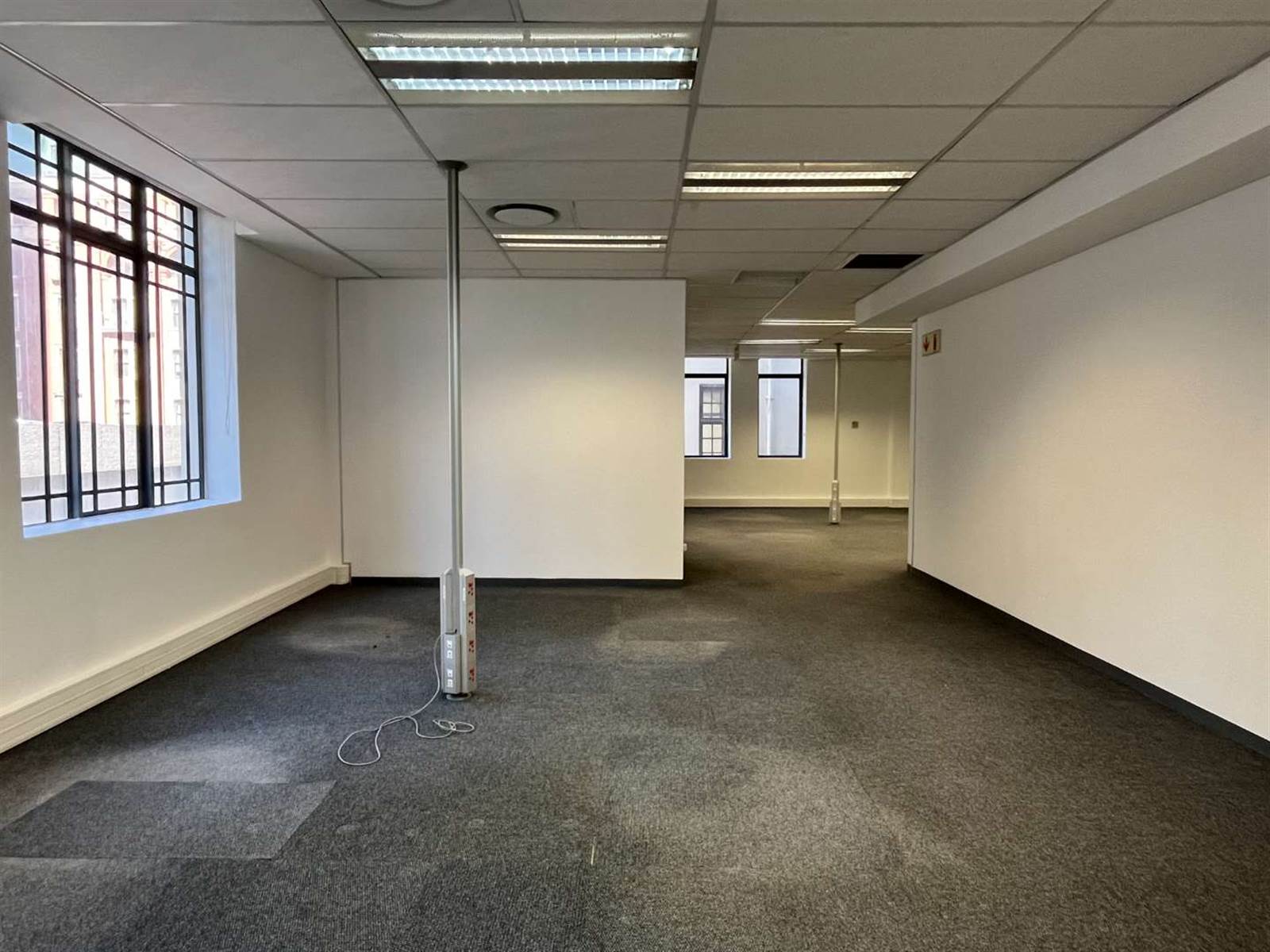 340  m² Office Space in Cape Town City Centre photo number 4