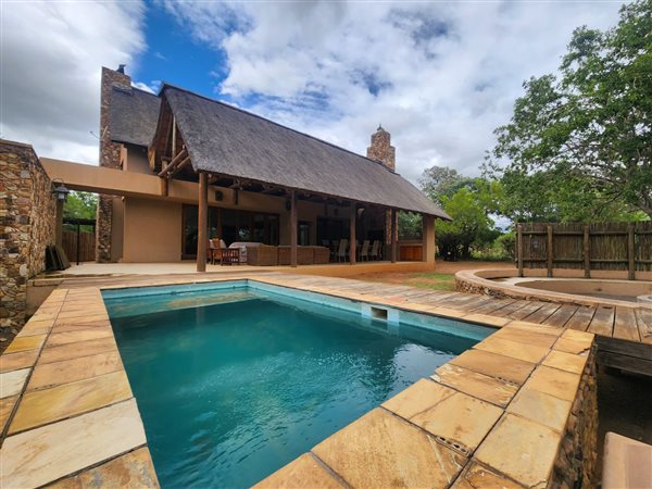 5 Bedroom House 5 Bedroom House