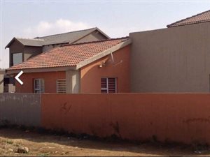 3 Bed House in Vanderbijlpark CE7