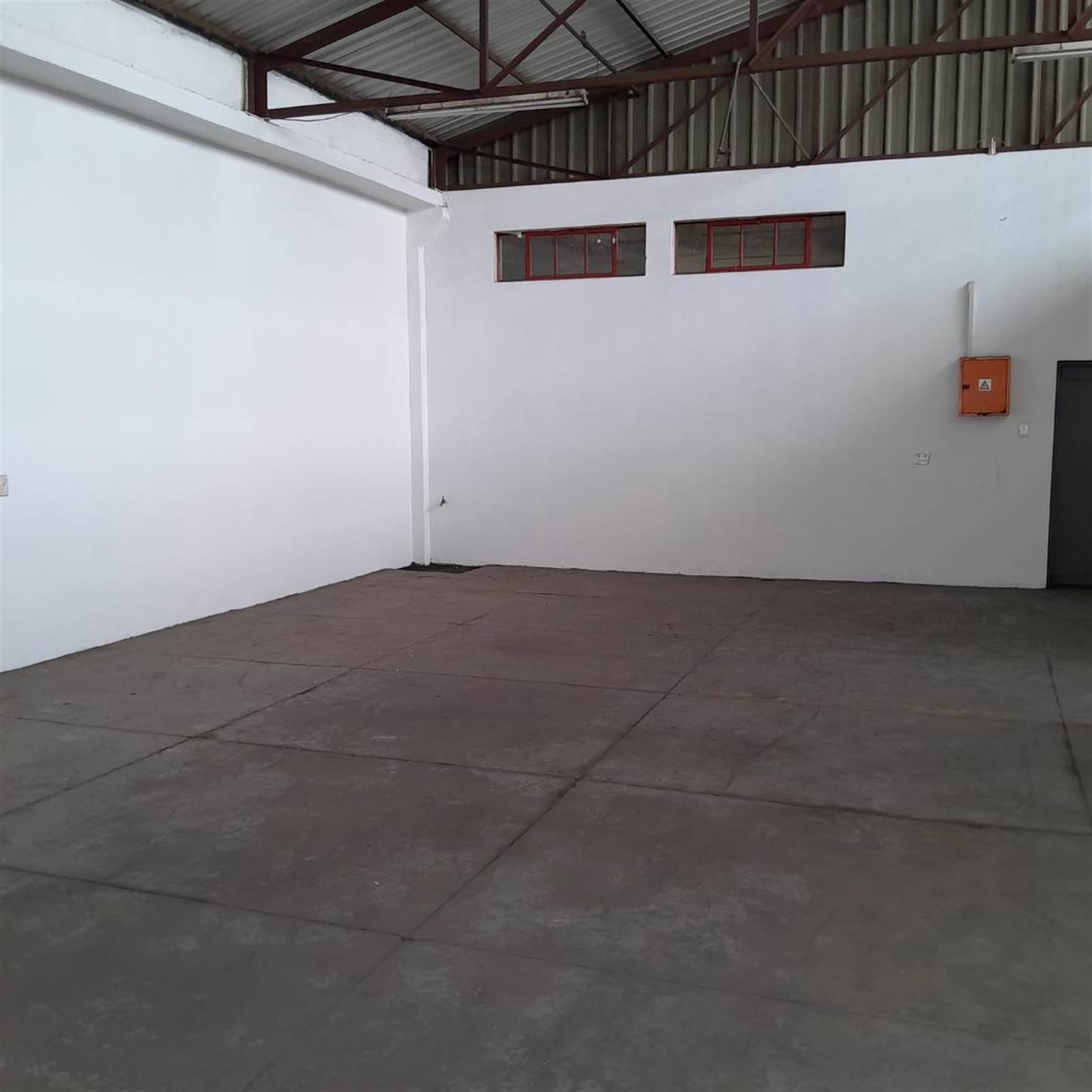 1124  m² Commercial space in Steeledale photo number 14