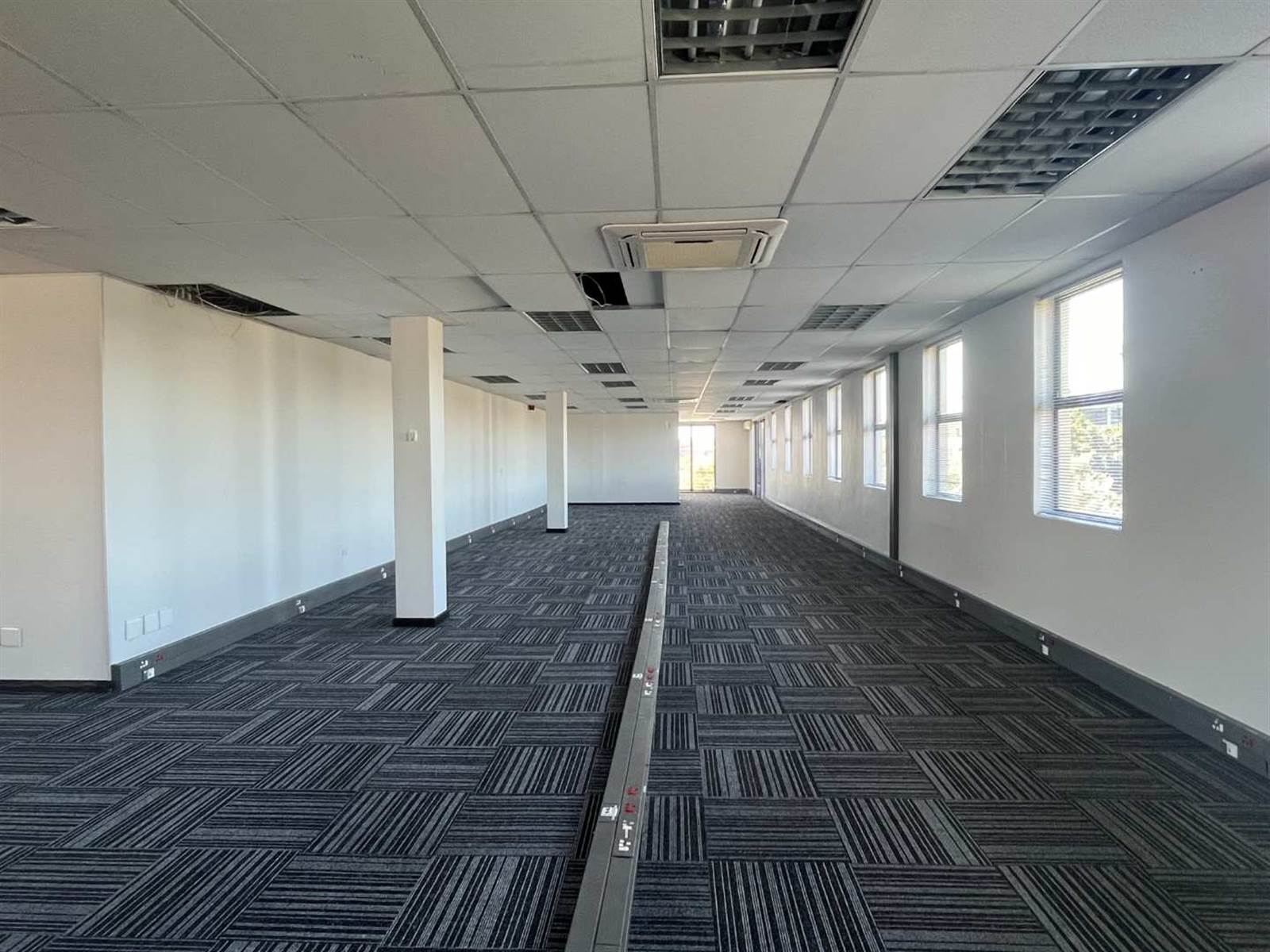716  m² Office Space in Century City photo number 6