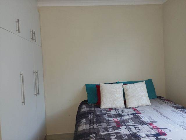 2 Bed House in Mamelodi photo number 10