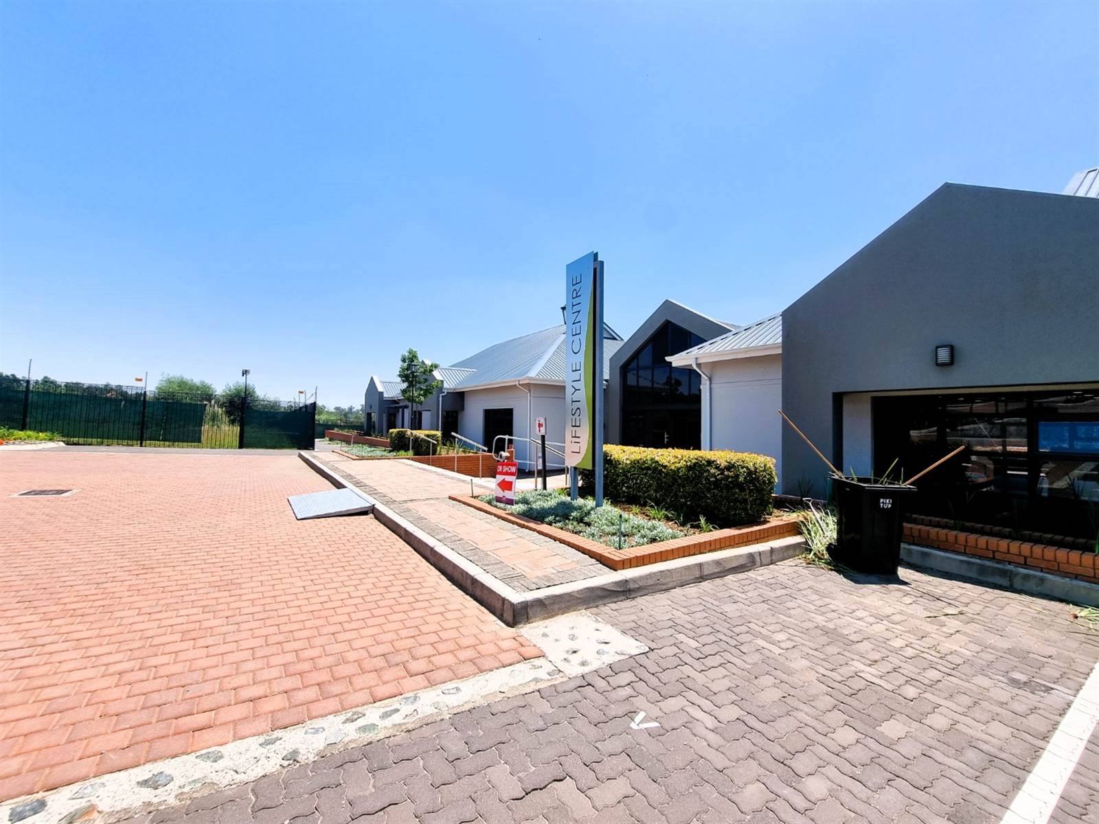 1 Bed Apartment in Modderfontein photo number 19
