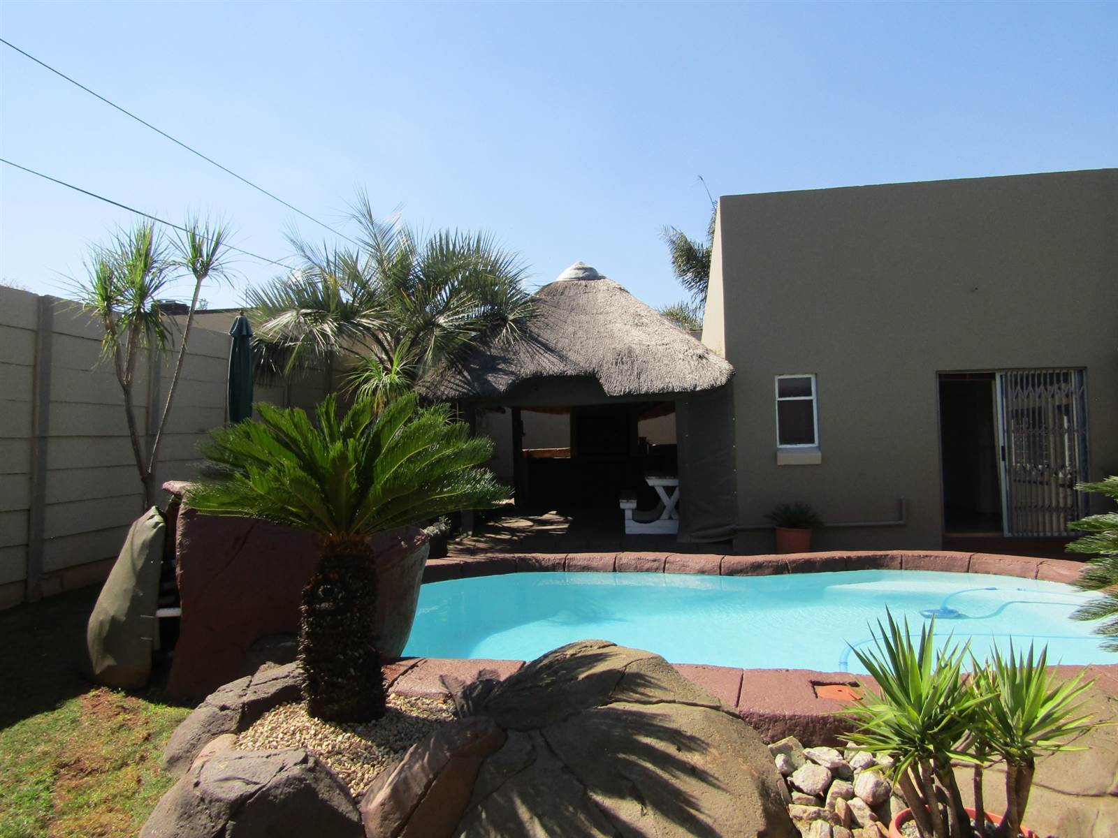 4 Bed House in Krugersdorp North photo number 28