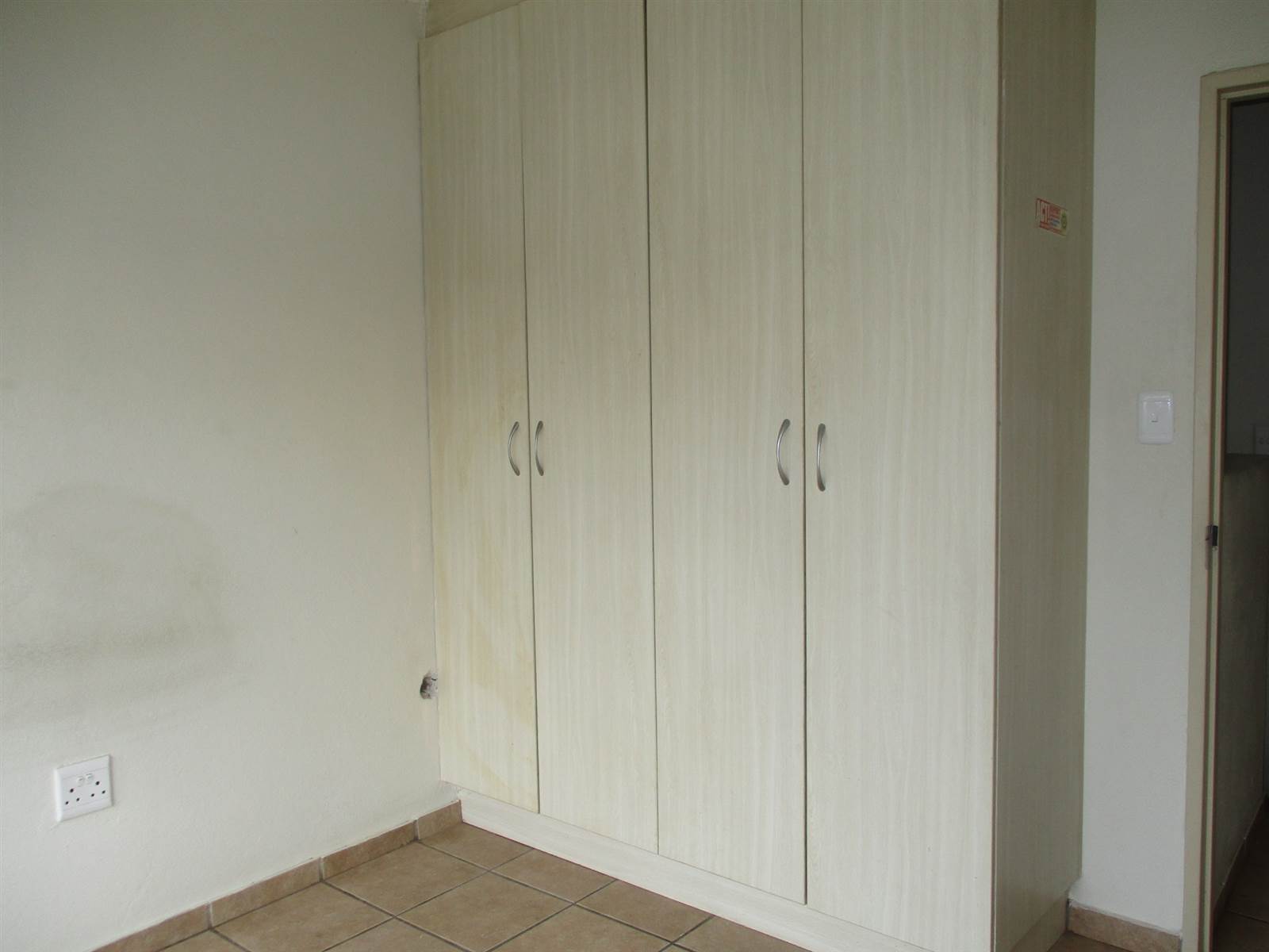 2 Bed Apartment in Lydenburg photo number 8