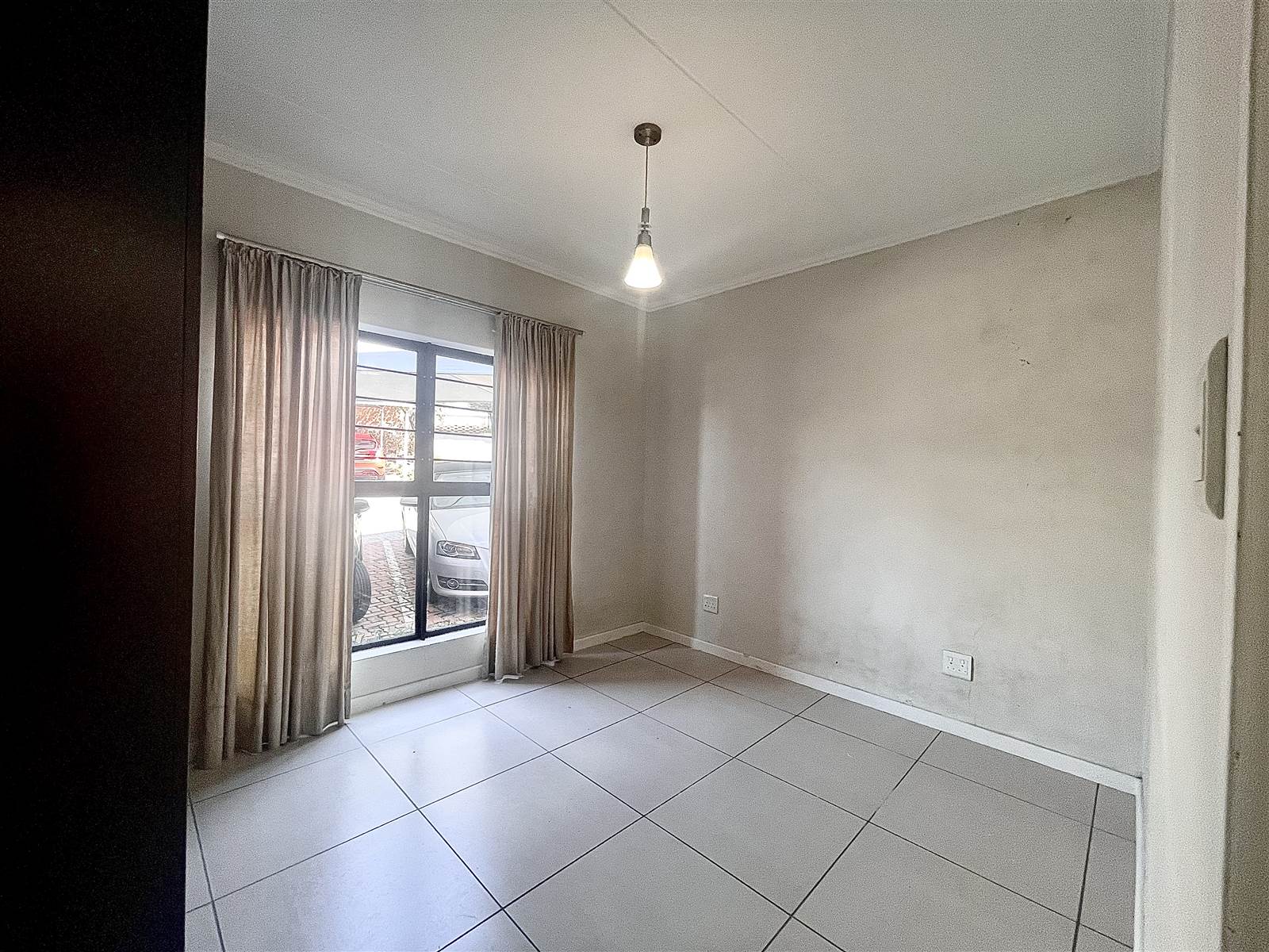 3 Bed Apartment in Fourways photo number 12