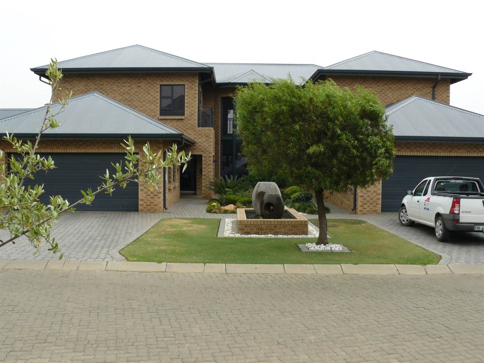 4 Bed House in Parys Golf Estate photo number 9