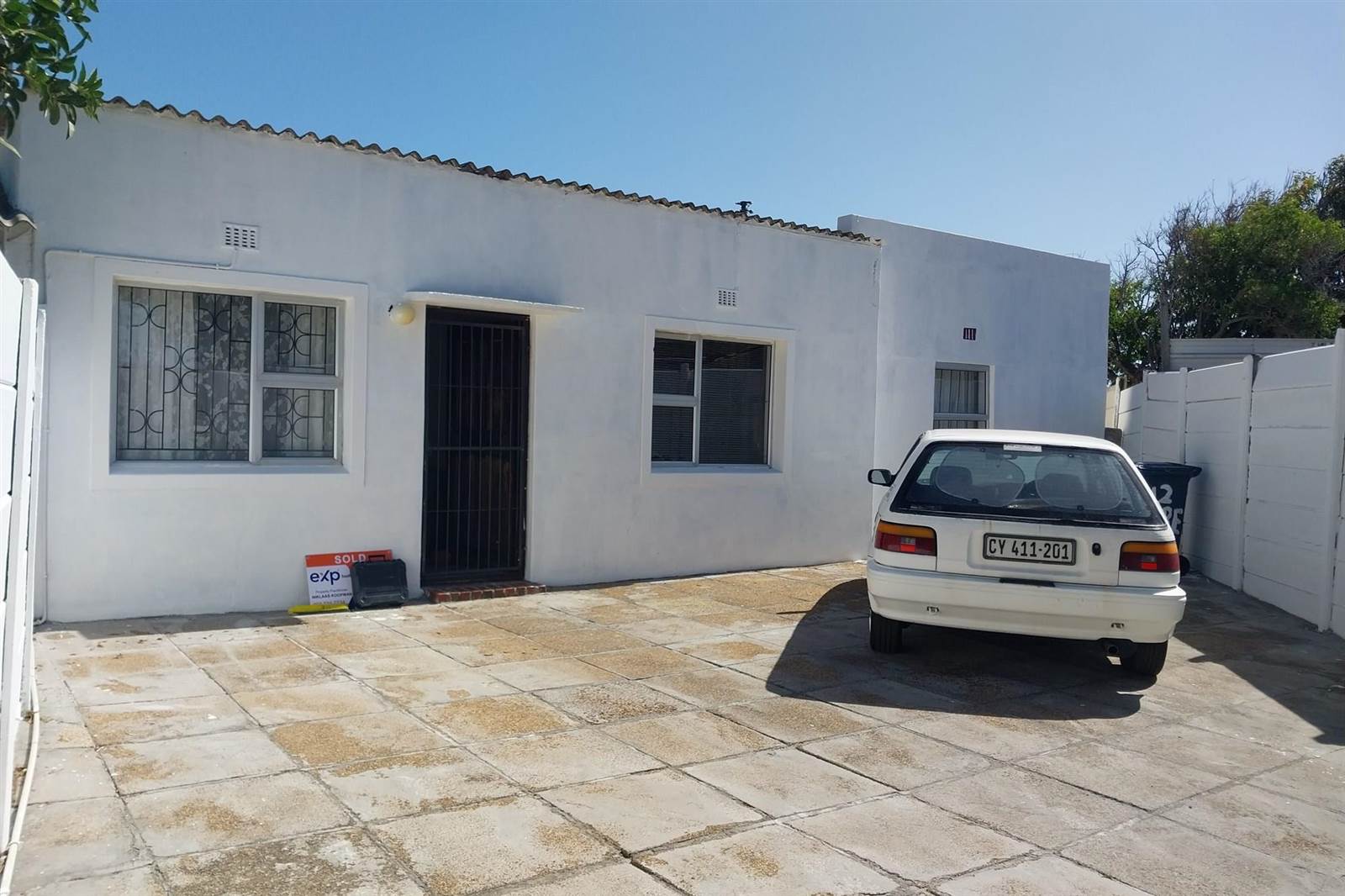 3 Bed House in Manenberg photo number 4