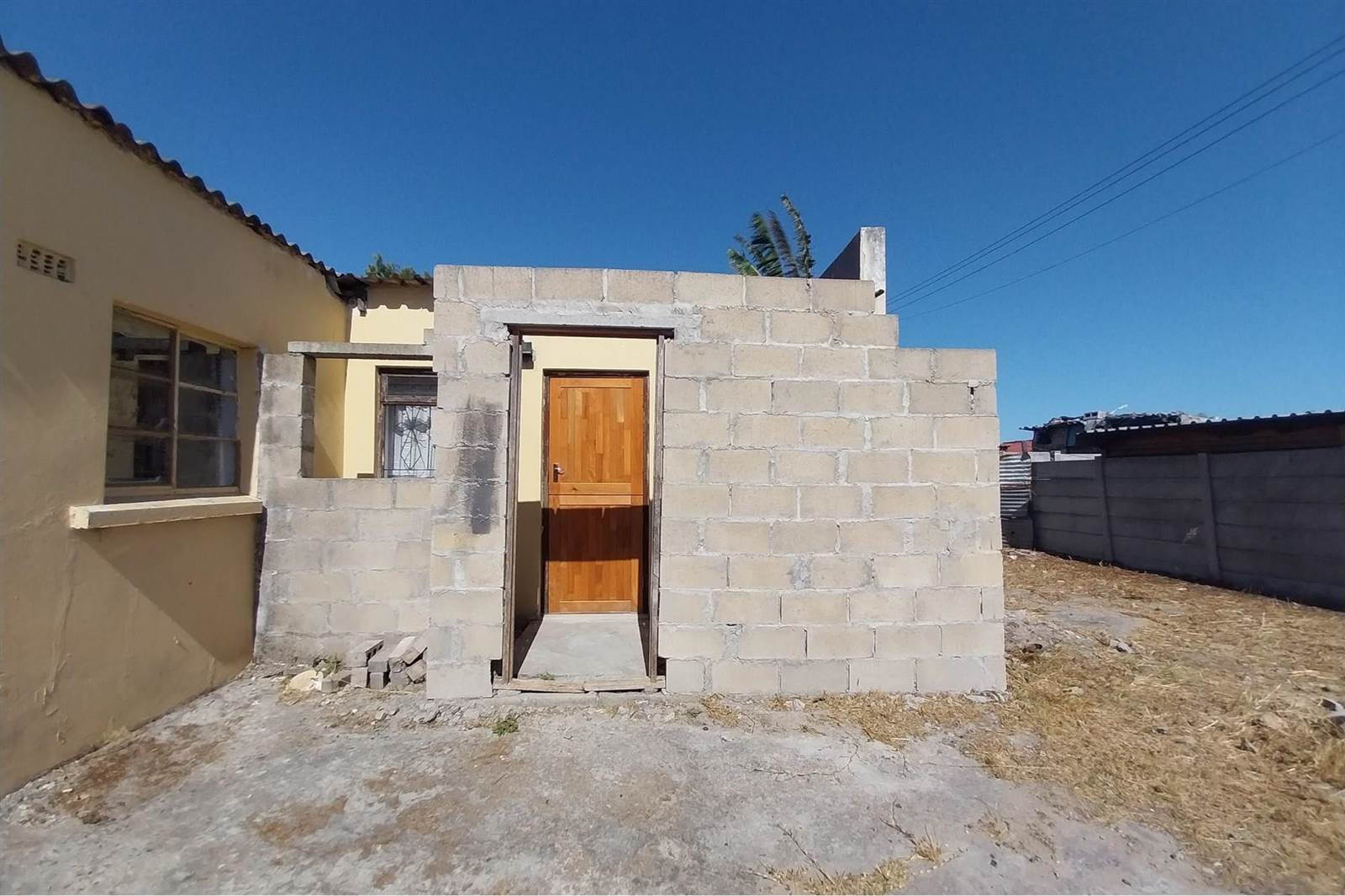 3 Bed House in Manenberg photo number 25