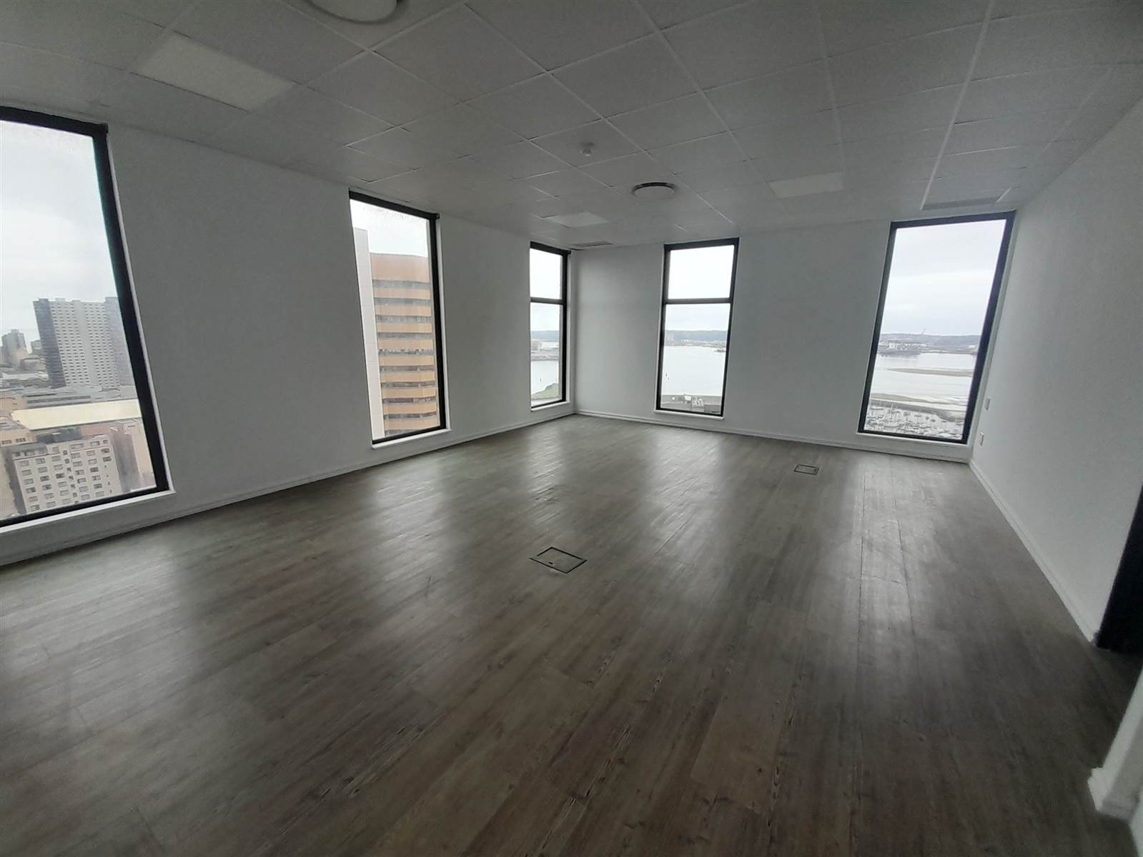 756.67  m² Commercial space in Durban CBD photo number 16