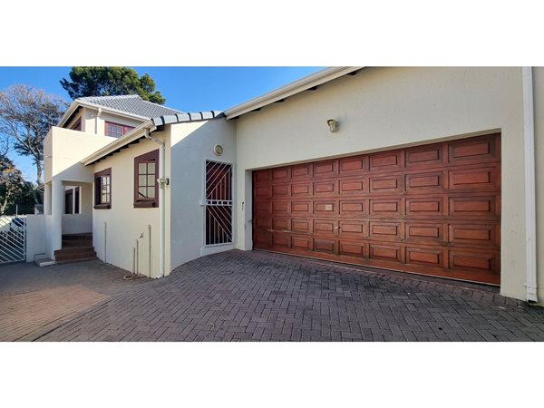 4 Bedroom House 4 Bedroom House