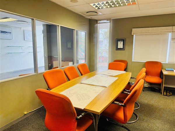 133  m² Commercial space in Umhlanga Ridge