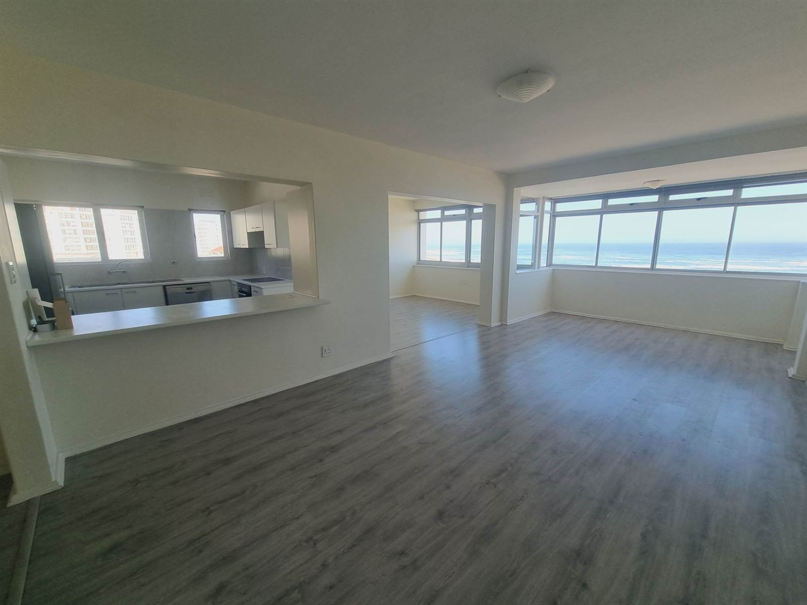 3 Bed Apartment in Mouille Point photo number 22