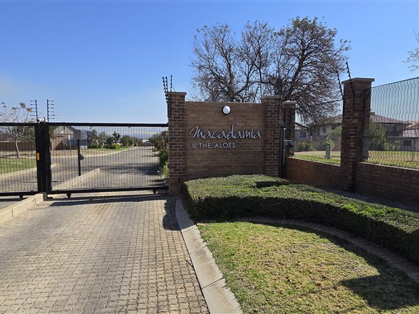 873 m² Land 873 m² Land
