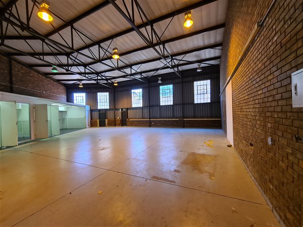 342  m² Industrial space in Olivedale