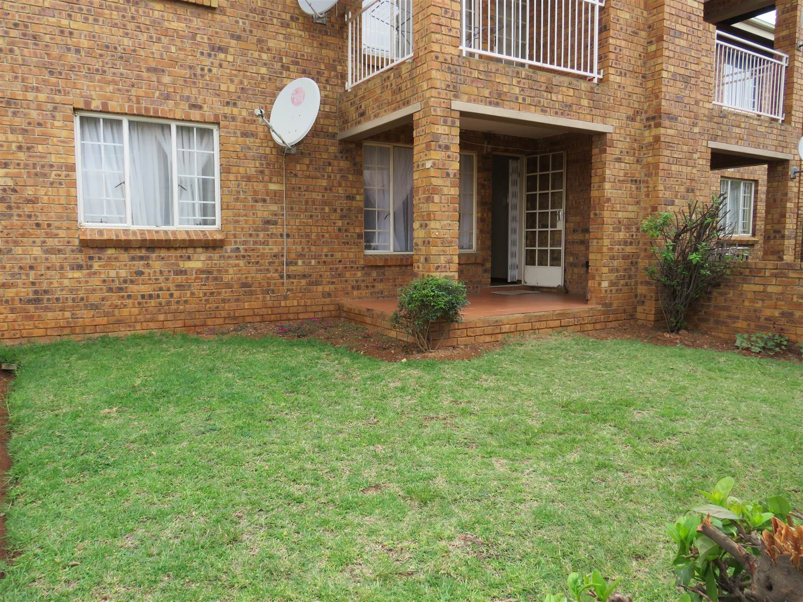 2 Bed Simplex in Highveld photo number 20