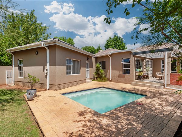 3 Bedroom House 3 Bedroom House