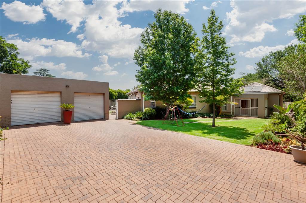 3 Bedroom House 3 Bedroom House