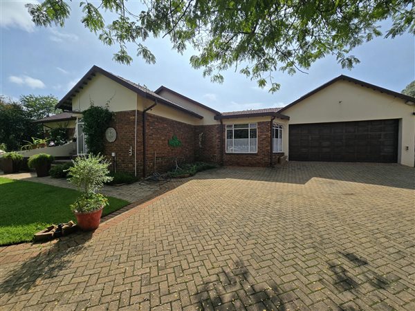 3 Bedroom House 3 Bedroom House