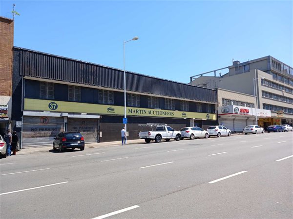 1 350  m² Industrial space