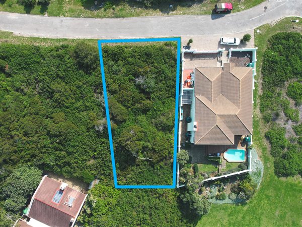 661 m² Land available in St Francis On Sea
