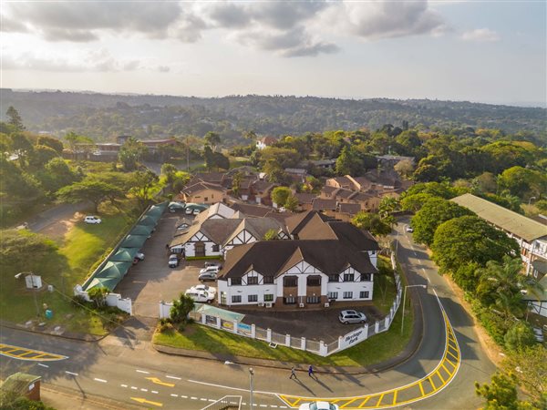 194  m² Commercial space