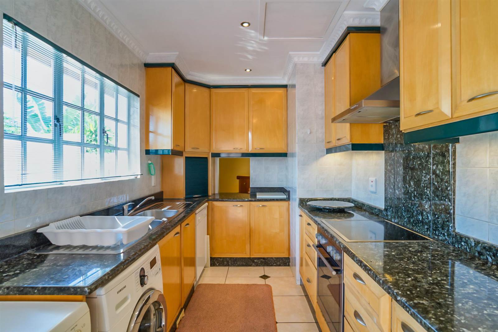 6 Bed House in Mt Edgecombe Estate 1 & 2 photo number 13