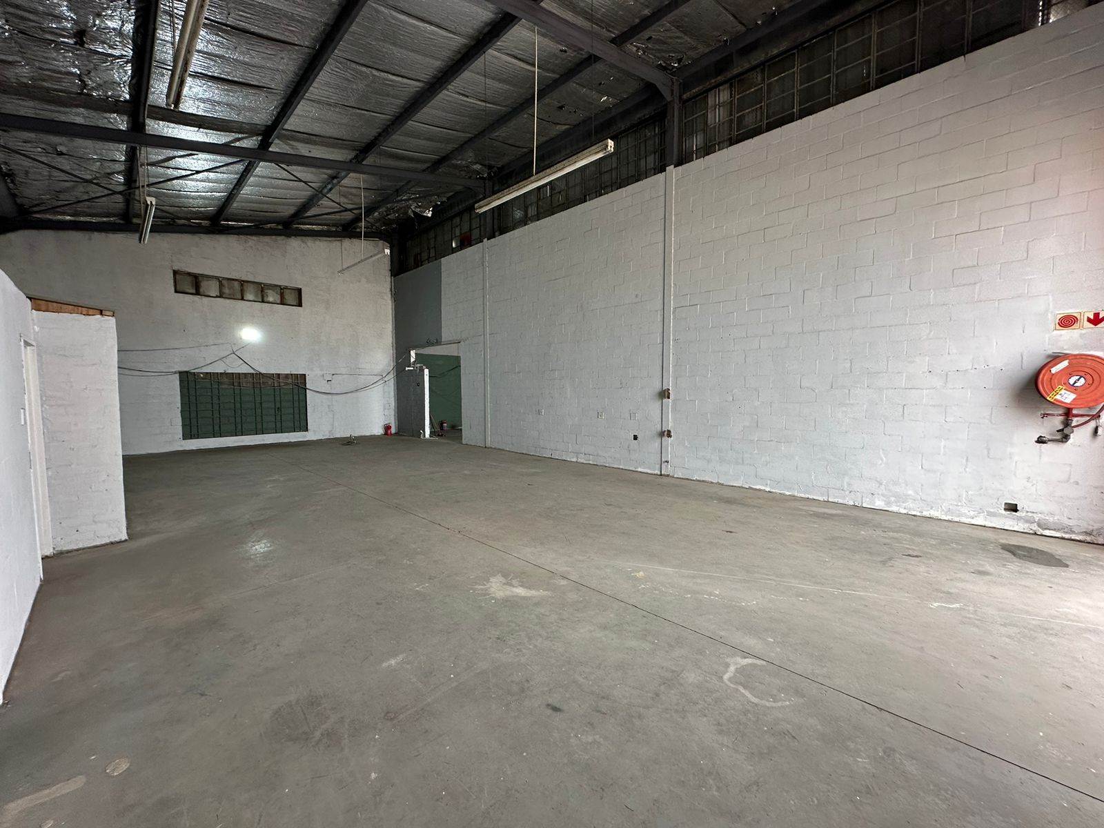 142  m² Industrial space in Philippi photo number 8