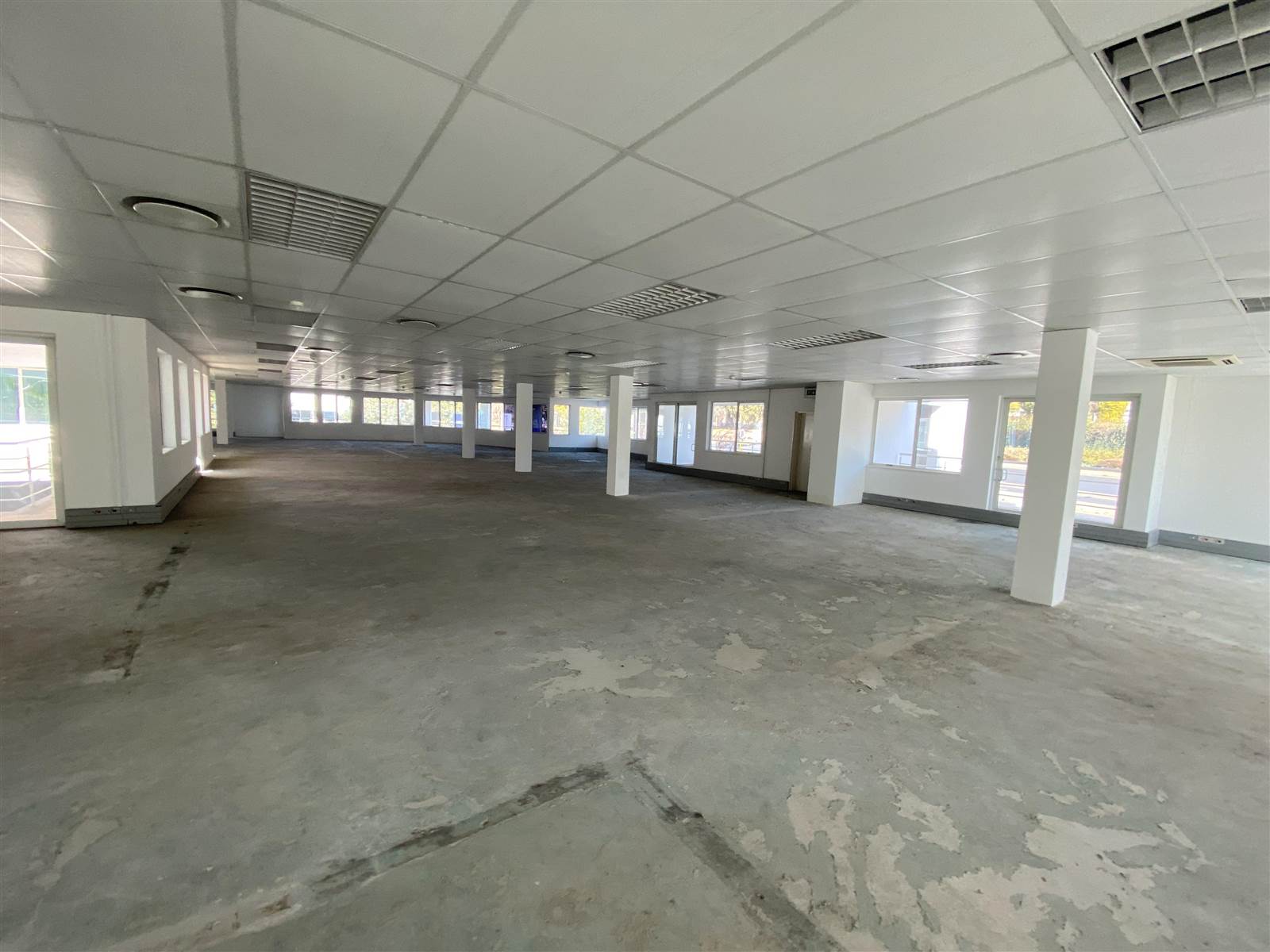 354  m² Commercial space in Morningside photo number 8