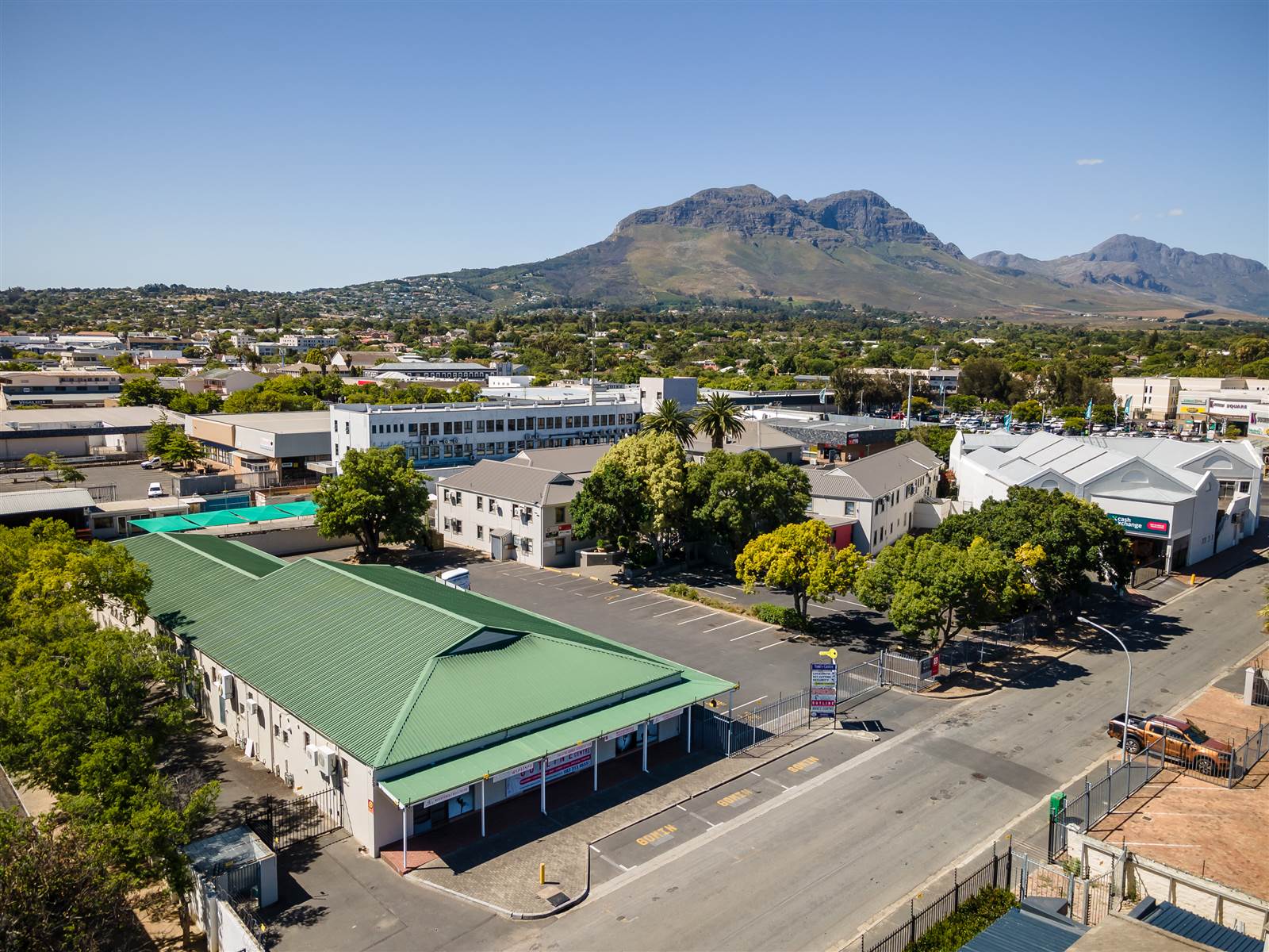 329  m² Commercial space in Somerset West Central photo number 6