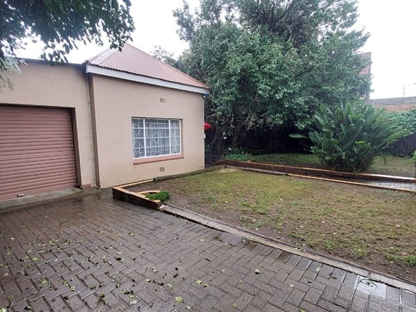 3 Bedroom House 3 Bedroom House