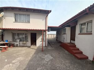 2 Bed House in Chatsworth Central