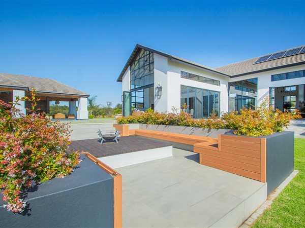 6 Bedroom House 6 Bedroom House