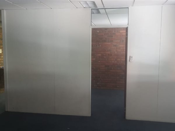 48.9  m² Commercial space