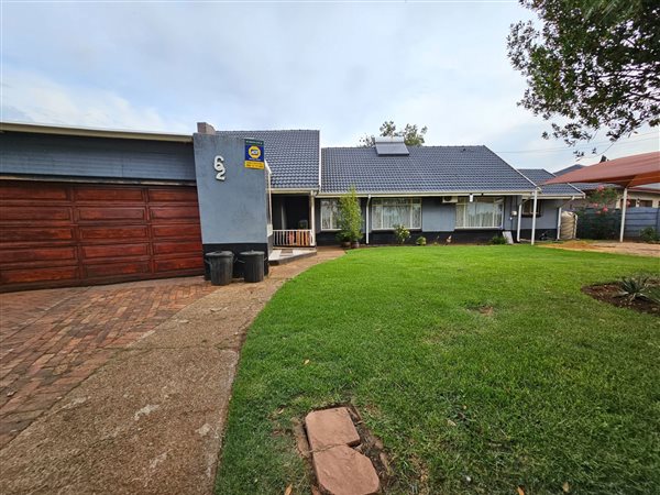 4 Bed House in Risiville