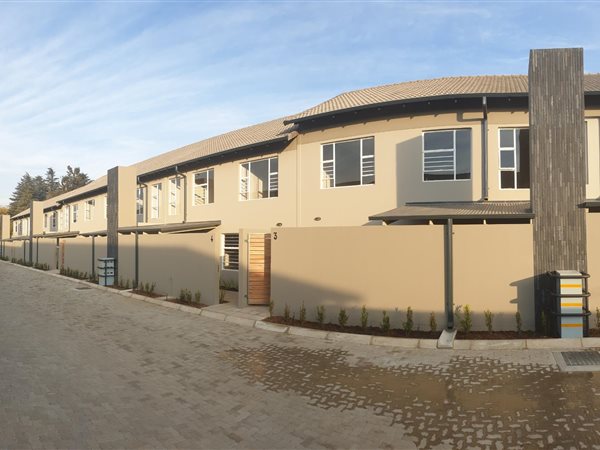 3 Bedroom Duplex 3 Bedroom Duplex